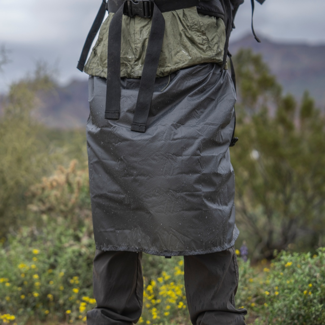 ENLIGHTENED EQUIPMENT Rain Wrap M 新品 ENLIGHTENED EQUIPMENT Rain Wrap M 新品（Enlightened